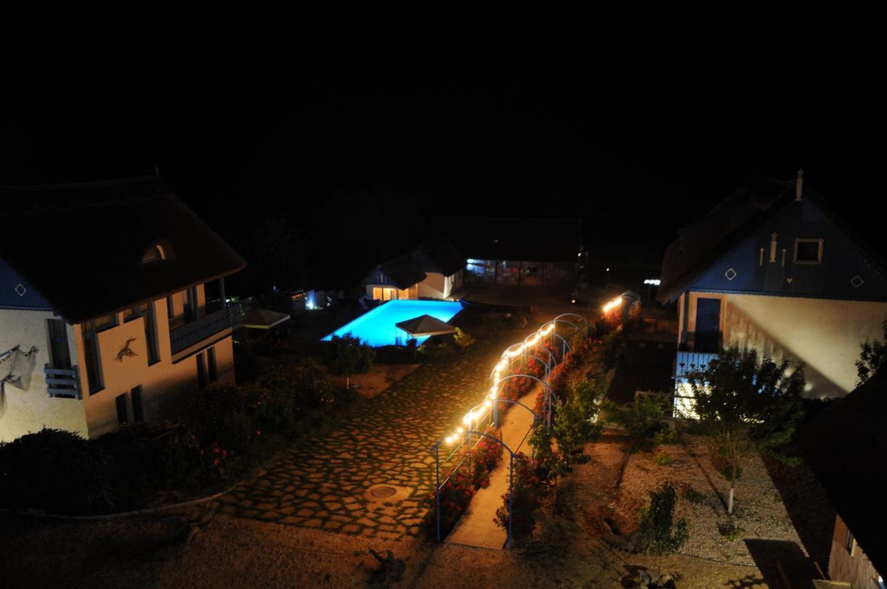 Nena Art Resort Dunavăţu de Jos 外观 照片